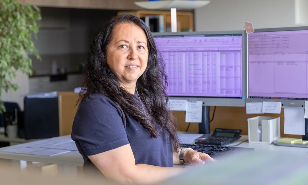 Papiereinkauf AVD GOLDACH AG