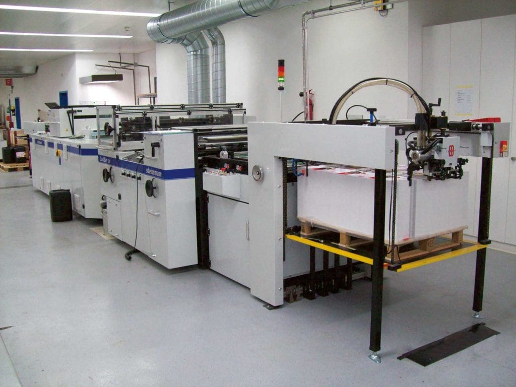 2011 UV Lackiermaschine AVD GOLDACH AG